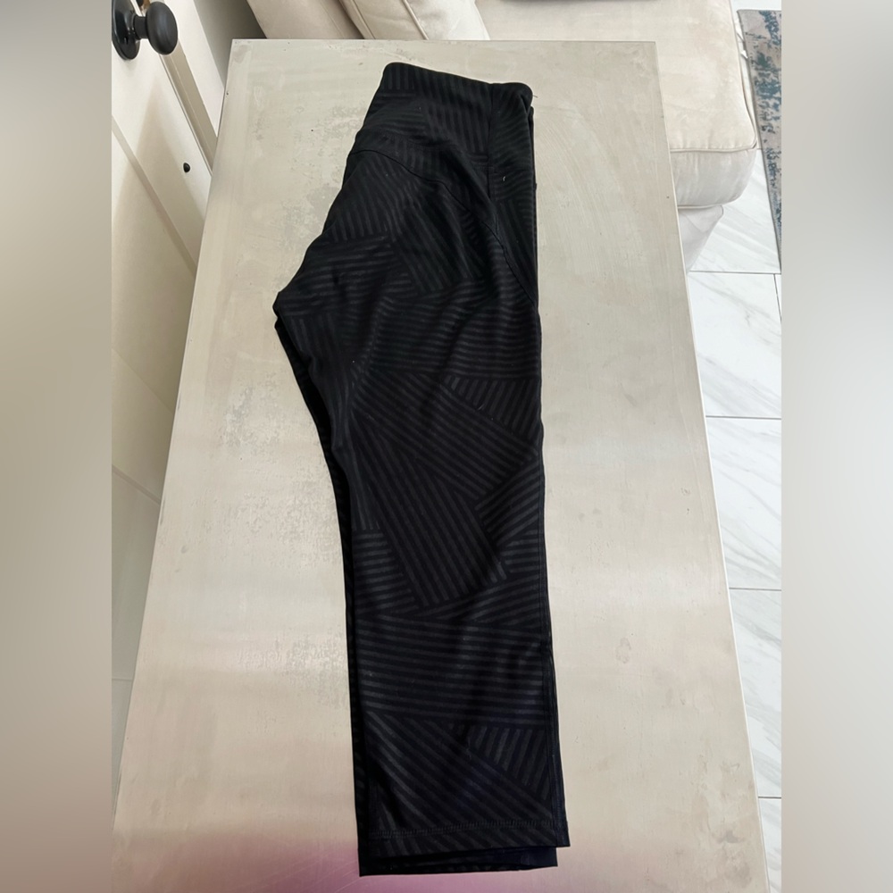 Women’s old navy capri leggings